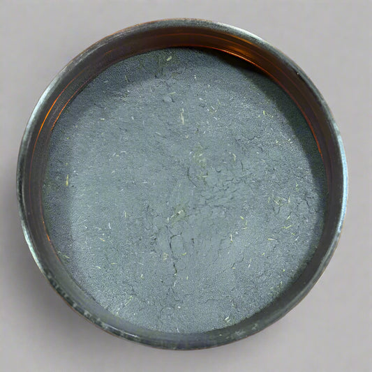 Blanqueamiento dental natural con carbón