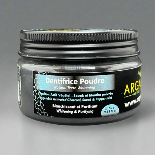 Blanchiment naturel des dents au charbon